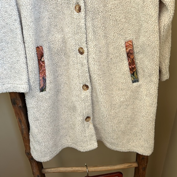 Orvis Teddy Bear Sherpa Tapestry Trim Cream Shacket Jacket Womens size Medium - Picture 3 of 12